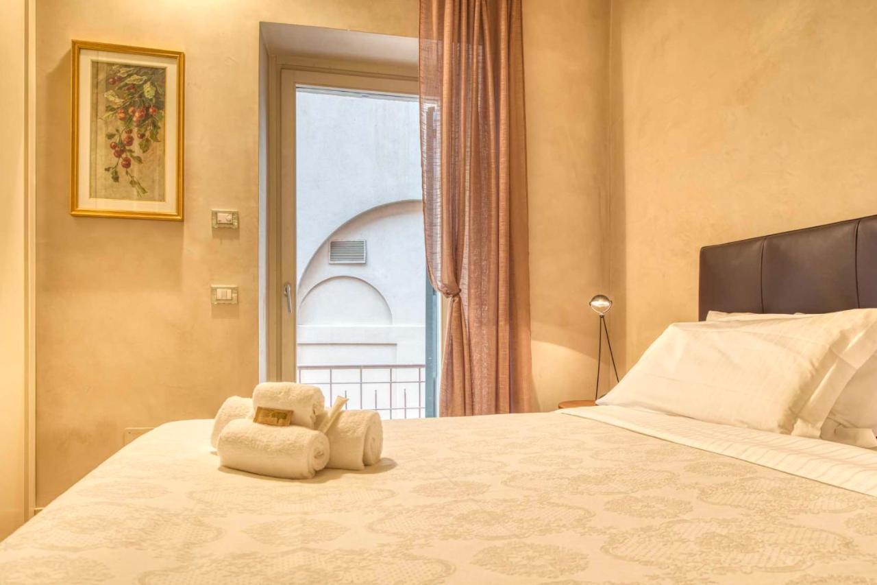 Apartmentsarena - Suite Mercatorum - Piazza Erbe Верона Екстериор снимка