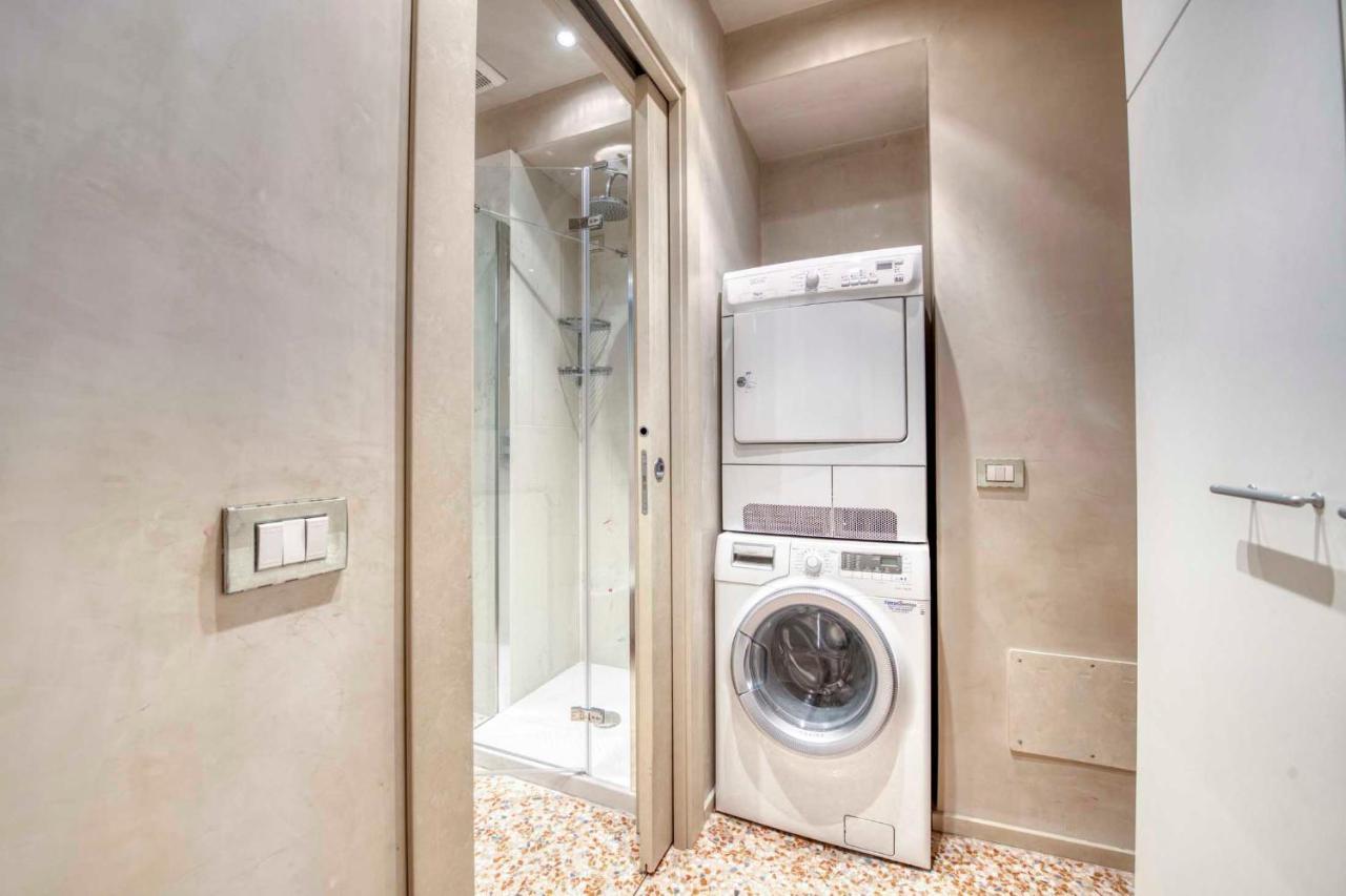 Apartmentsarena - Suite Mercatorum - Piazza Erbe Верона Екстериор снимка